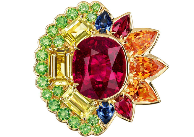 ������ ��������� � ����� ��������� �������������� Dior Granville