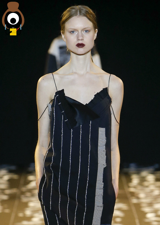 Doing Good, Looking Good?