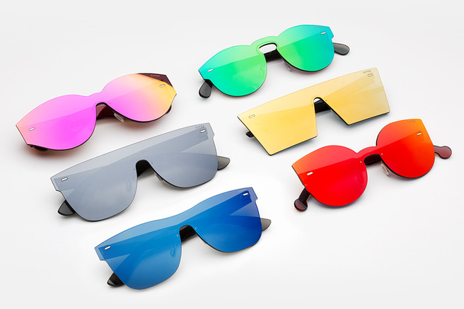 ����������� ���� Retrosuperfuture